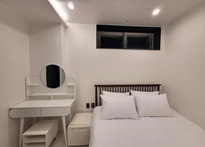 Honesty Station Hostel Seoel